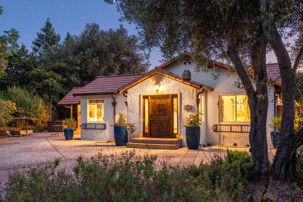 Soquel, CA 95073,3625 N Main ST