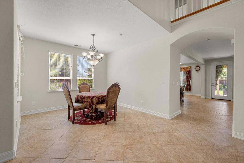Gilroy, CA 95020,5871 Masoni Place