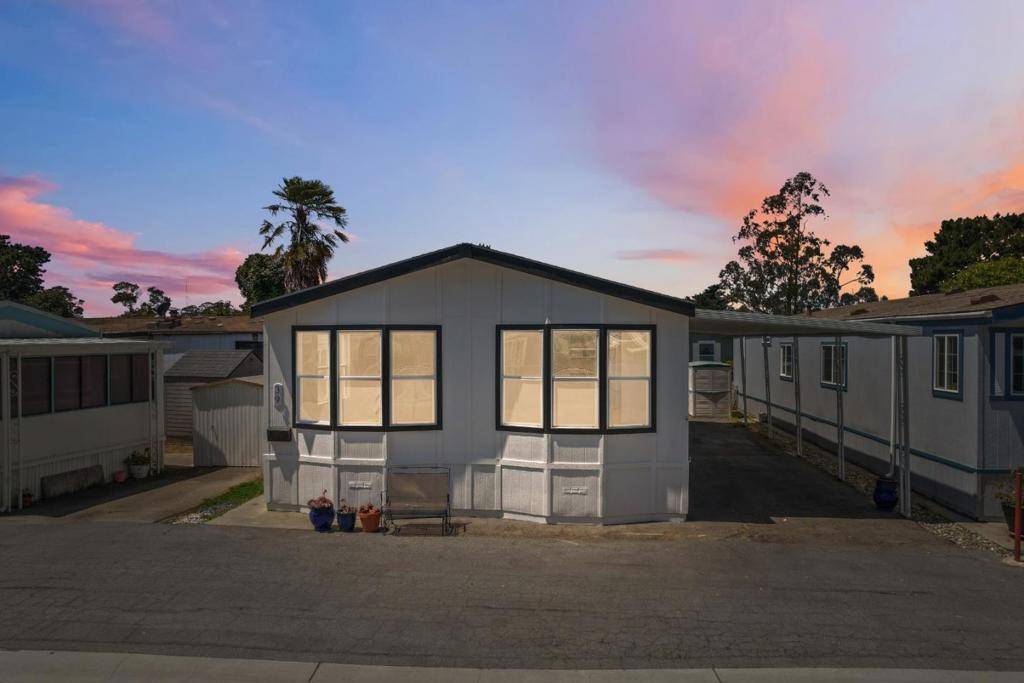 Santa Cruz, CA 95062,2565 Portola DR