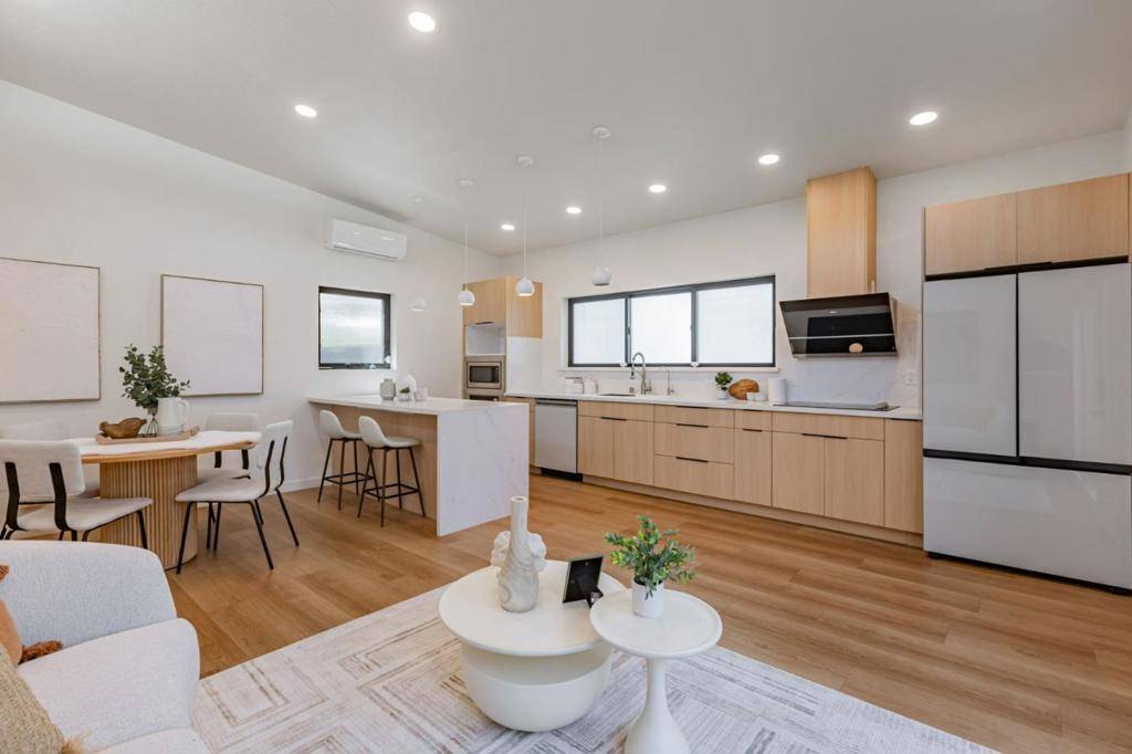 Santa Clara, CA 95051,271 Woodhams RD