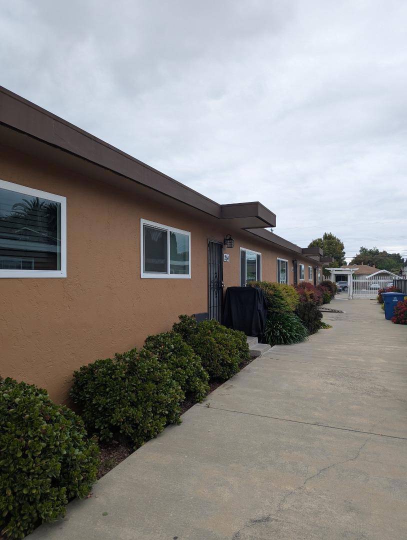 Hayward, CA 94544,250 Schafer RD