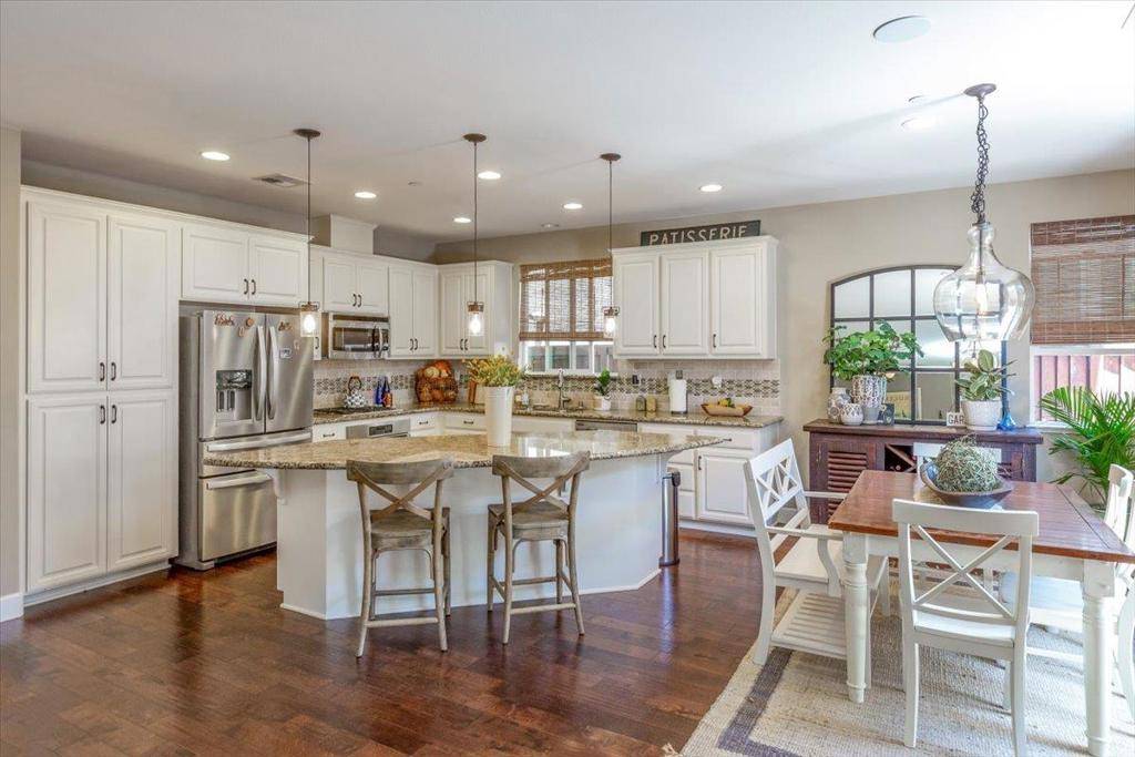 Gilroy, CA 95020,270 Robin PL