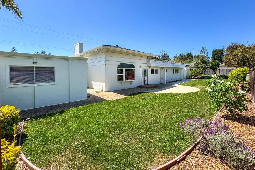 Santa Cruz, CA 95060,576 Sims RD