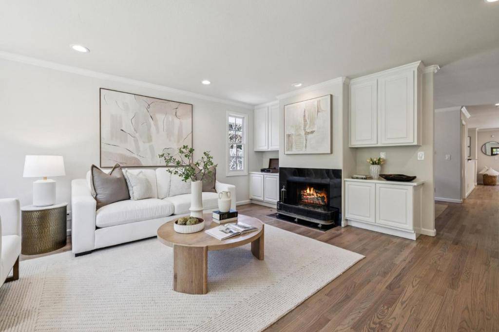 Palo Alto, CA 94306,2135 Oberlin ST