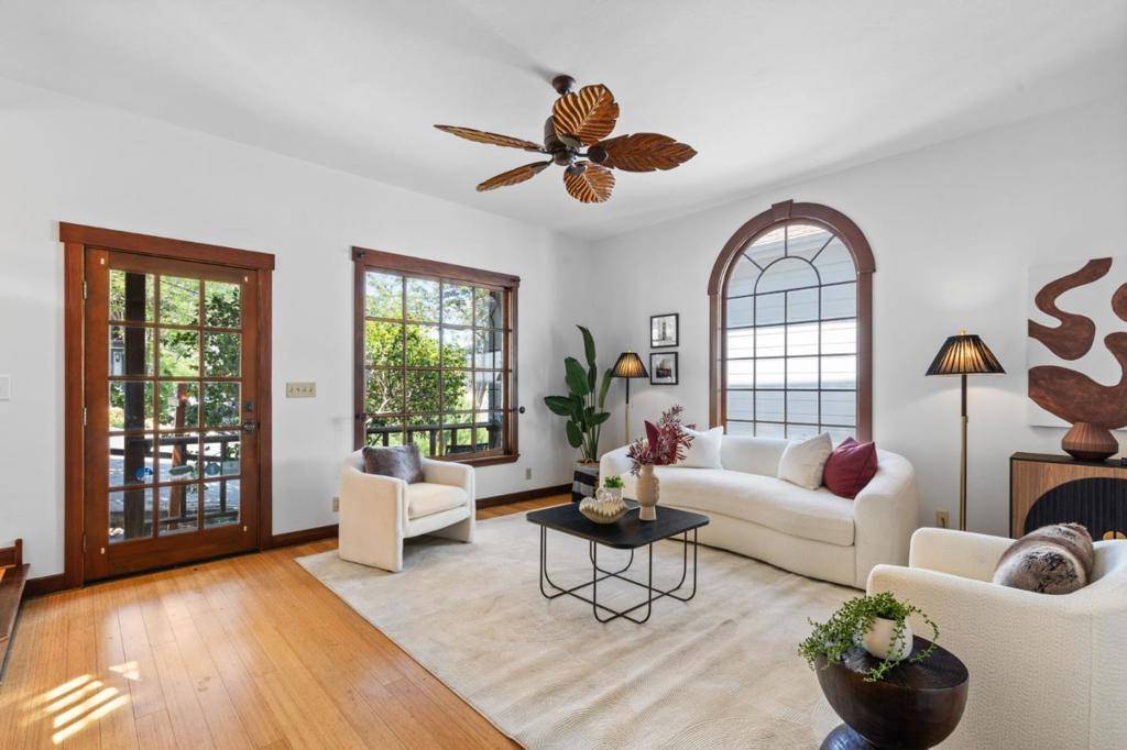 Port Costa, CA 94569,9 Prospect AVE