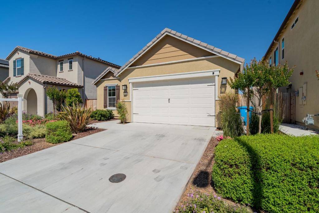 Hollister, CA 95023,525 Alicante DR