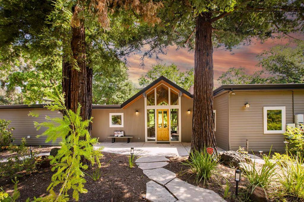 Saratoga, CA 95070,13945 Vista Regina