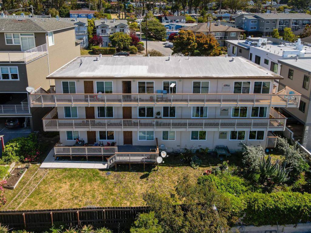 El Granada, CA 94018,510 Avenue Alhambra