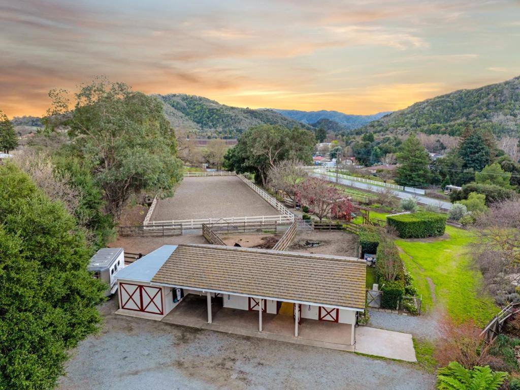 Gilroy, CA 95020,12170 Calle Uvas