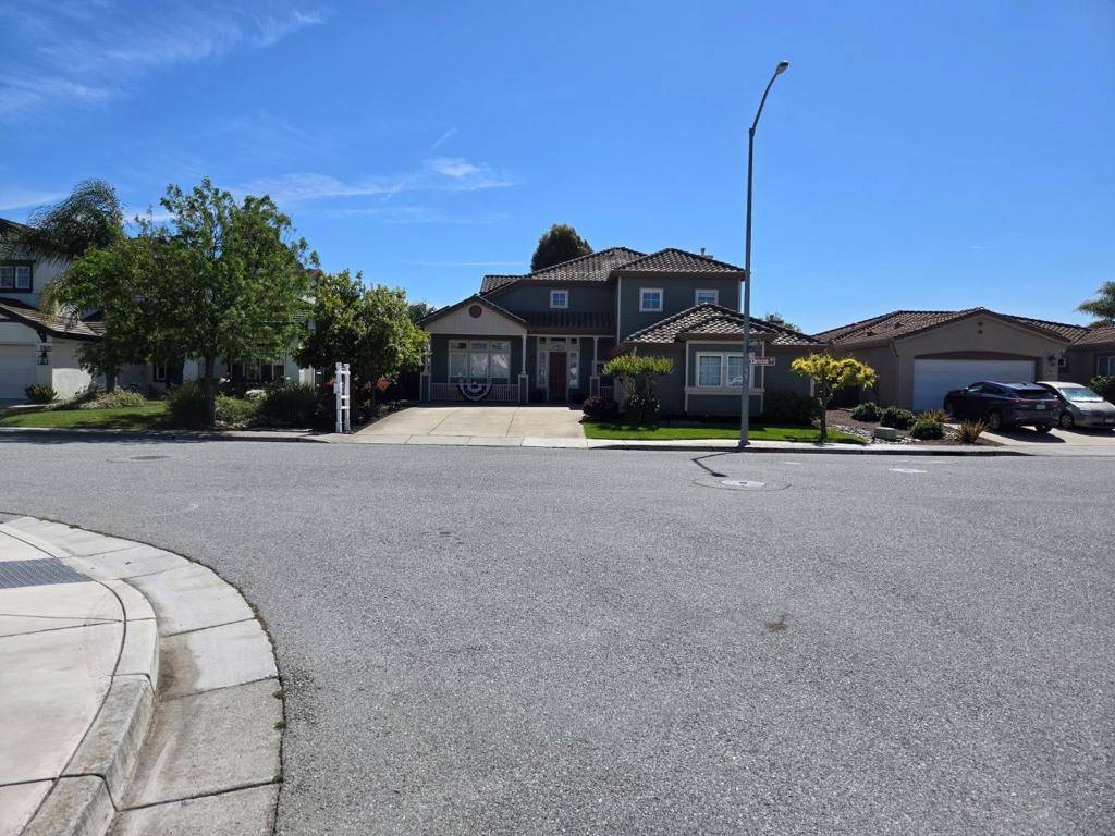 Morgan Hill, CA 95037,17621 Lancia DR