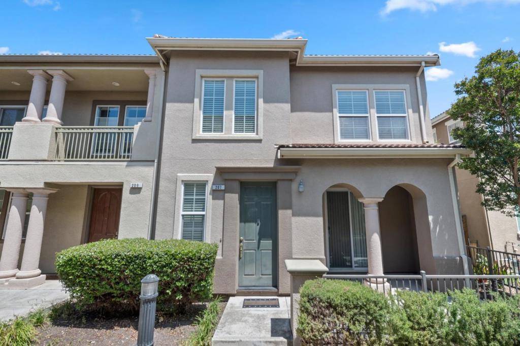 Hayward, CA 94545,207 Montevina WAY