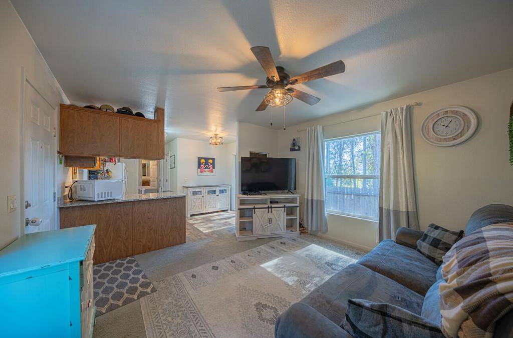 Prunedale, CA 93907,8710 Prunedale North RD
