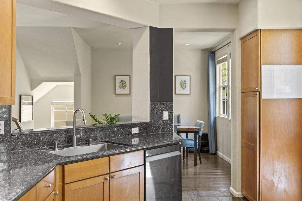 Daly City, CA 94014,978 Martin TRL