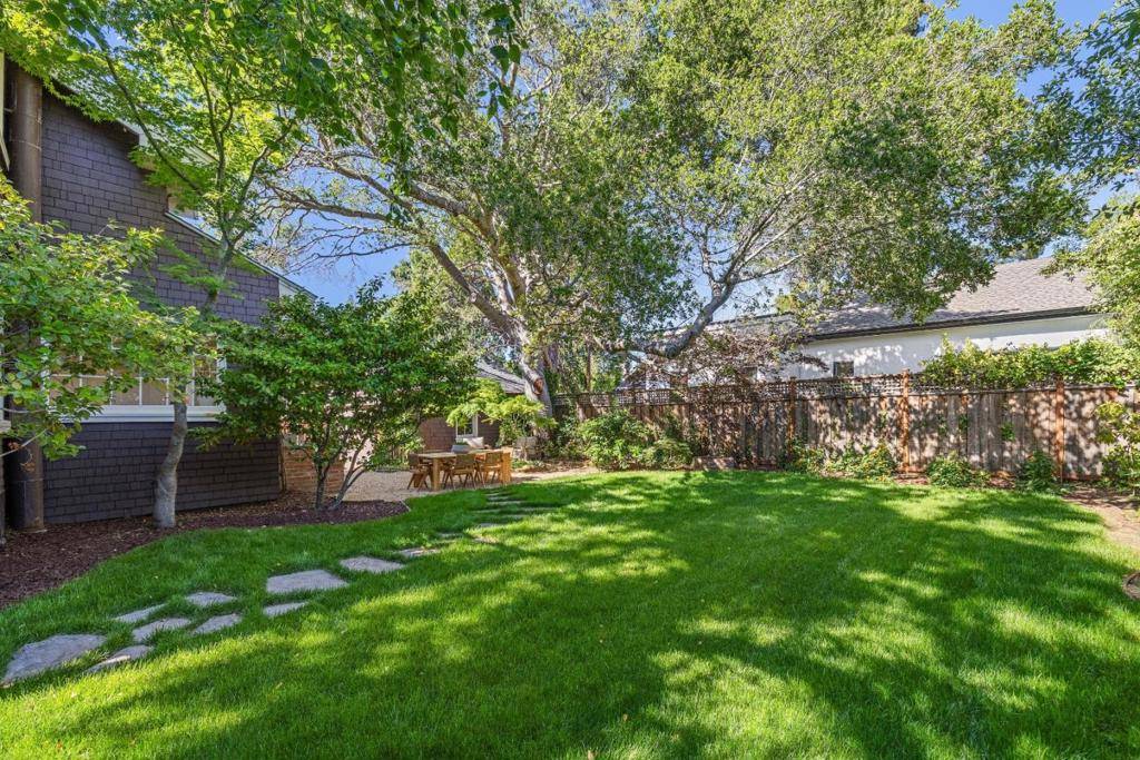 Burlingame, CA 94010,310 Chapin LN