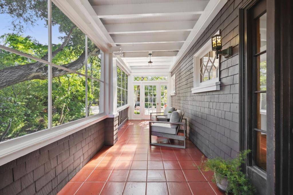 Burlingame, CA 94010,310 Chapin LN