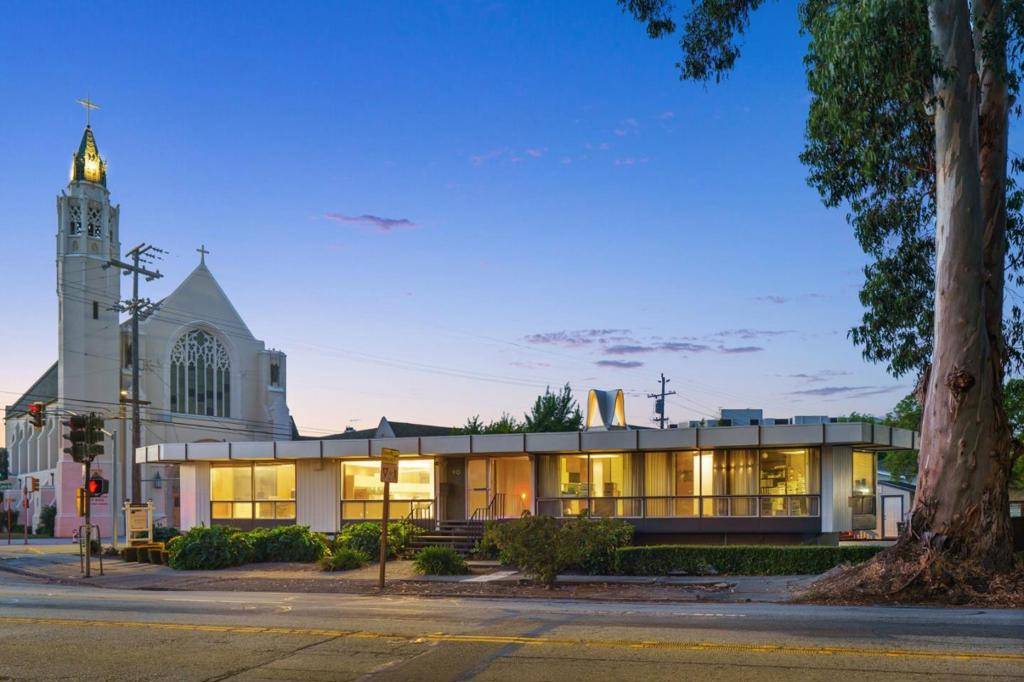 Burlingame, CA 94010,90 El Camino Real