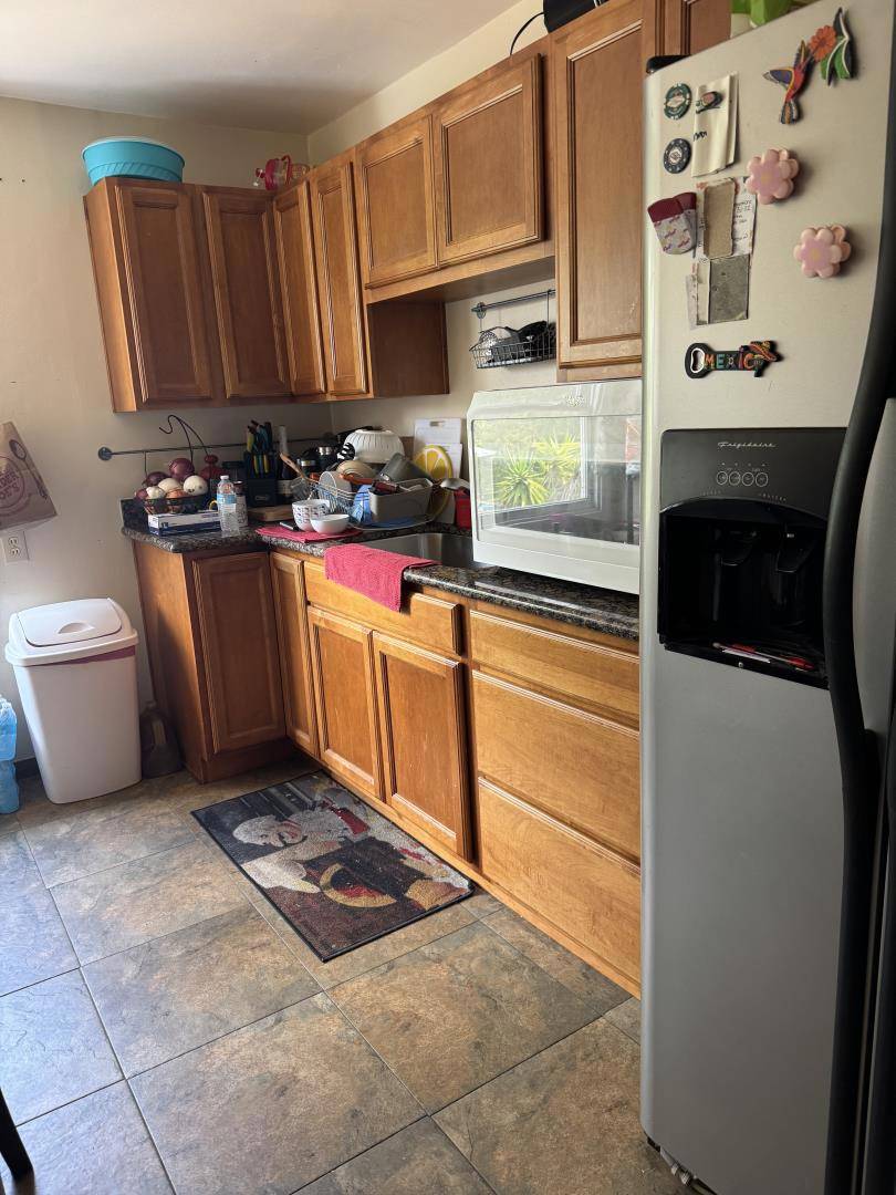 South San Francisco, CA 94080,33 Lewis AVE