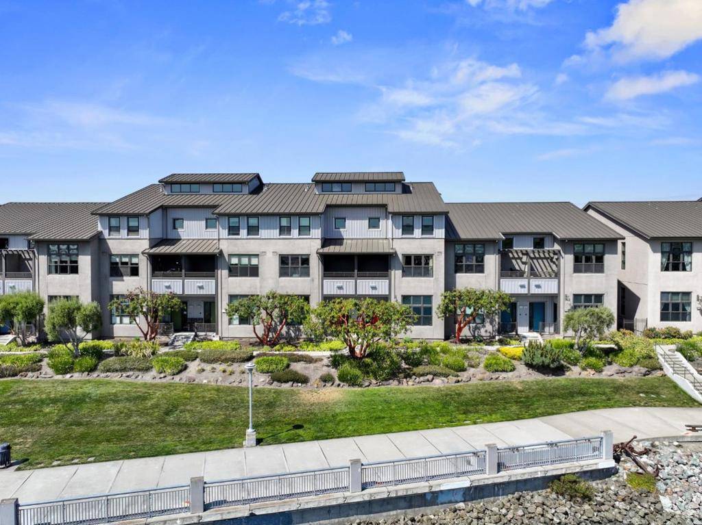 Oakland, CA 94601,2853 Regatta DR