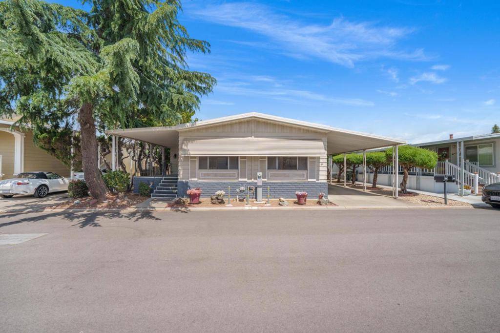 Morgan Hill, CA 95037,275 Burnett AVE