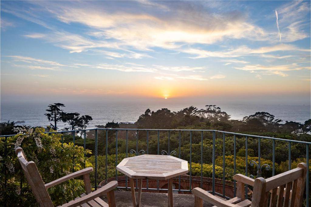 Carmel, CA 93923,228 Lower Walden RD