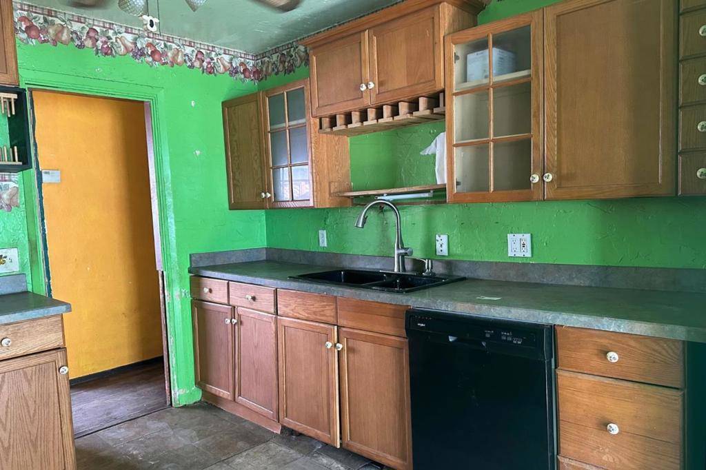 Pacifica, CA 94044,487 Brighton RD