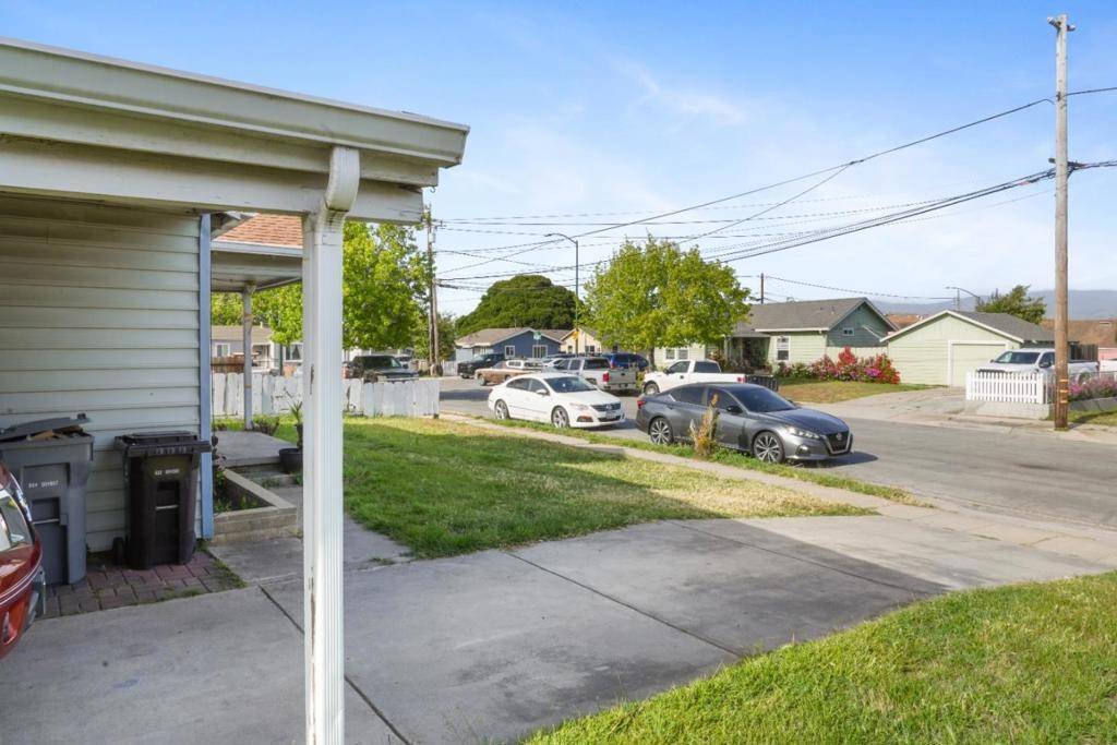 Salinas, CA 93905,129 N Filice ST