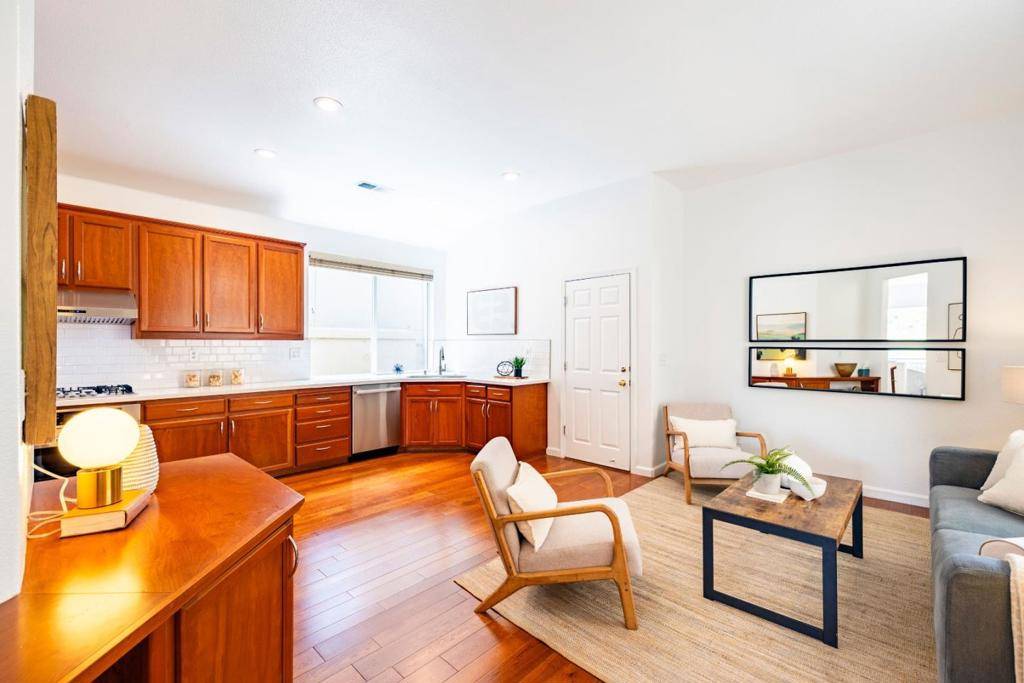 South San Francisco, CA 94080,121 Northcrest DR