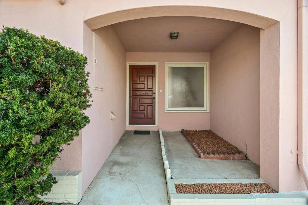 Daly City, CA 94014,931 Hillside BLVD