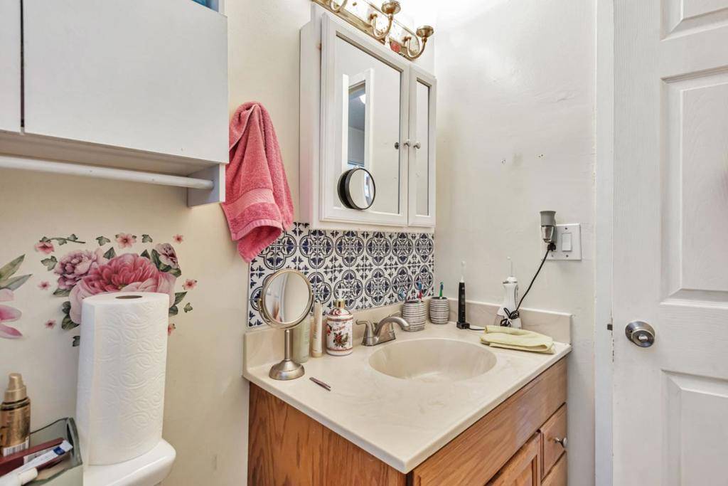San Bruno, CA 94066,132 Santa Helena AVE