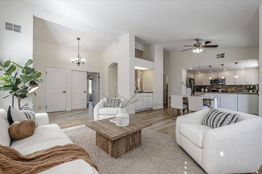 Fremont, CA 94555,4160 Tanager