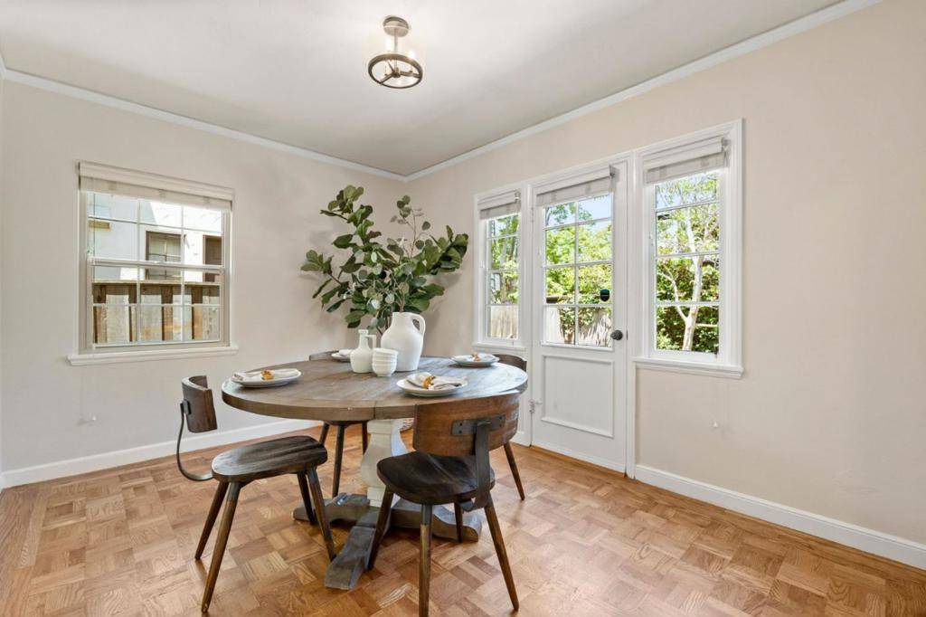 Burlingame, CA 94010,796 Willborough