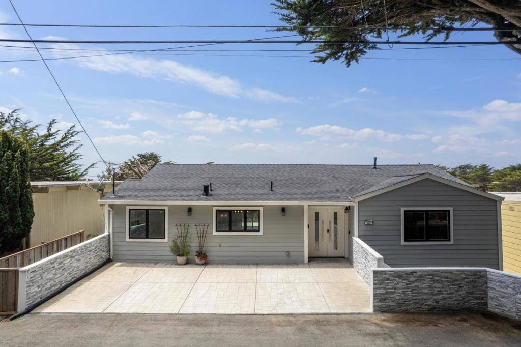 Pacifica, CA 94044,40 Eastlake AVE