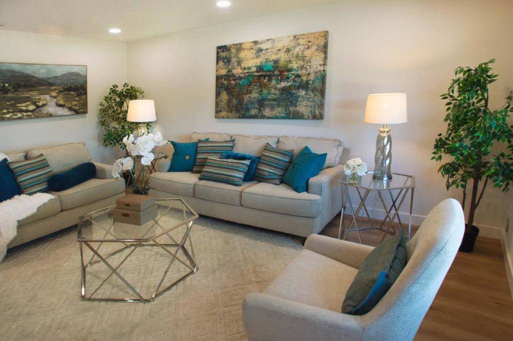 San Jose, CA 95118,1598 Hallbrook DR