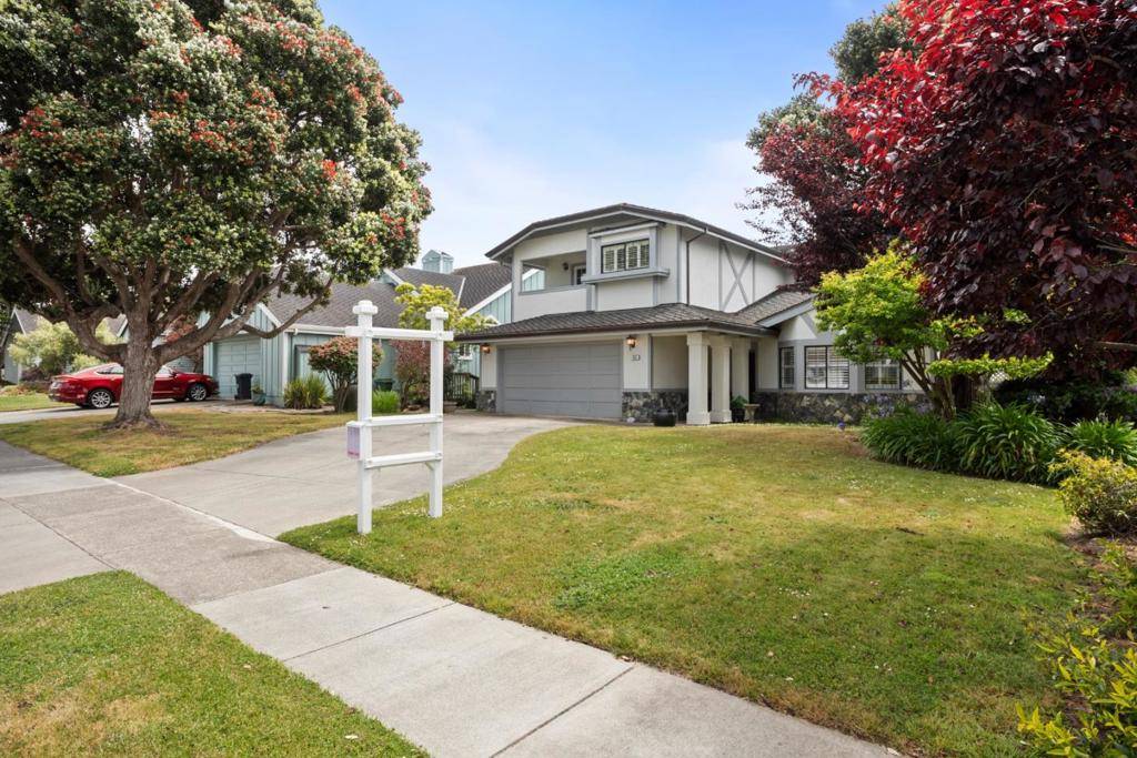 Half Moon Bay, CA 94019,420 Greenbrier RD