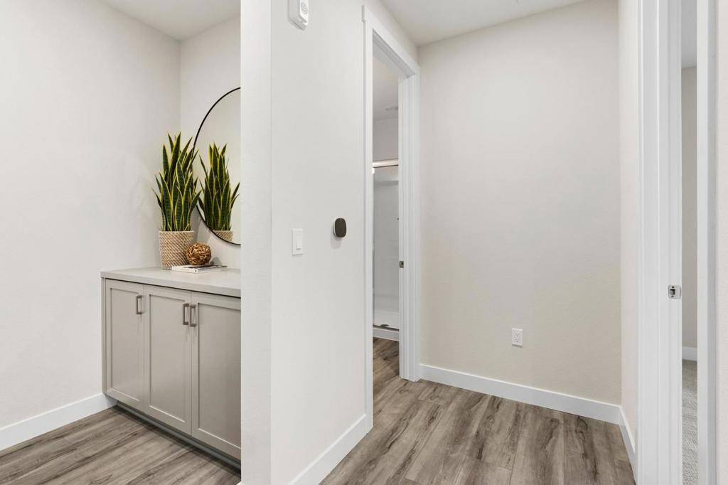 Sunnyvale, CA 94087,1304 Barbet Circle #3