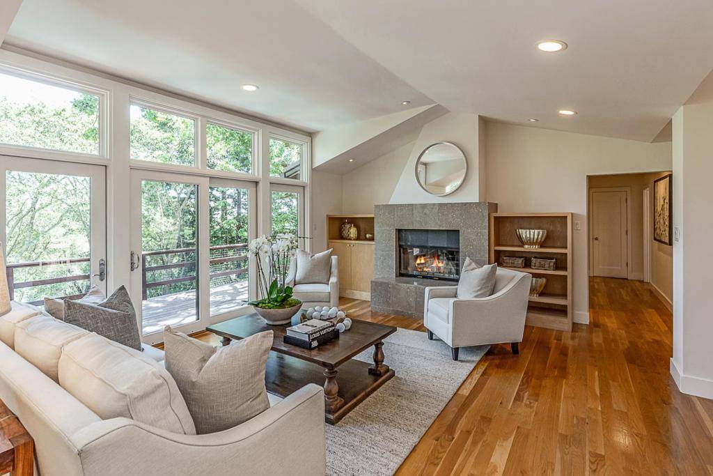 Woodside, CA 94062,35 Neuman LN