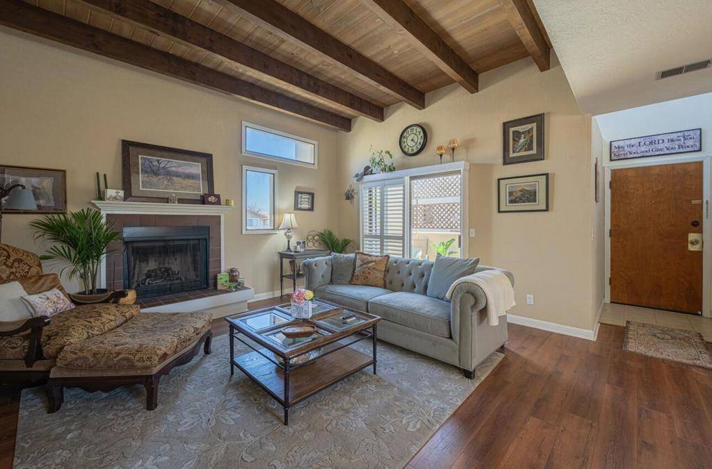 Salinas, CA 93901,42 W San Joaquin ST #8