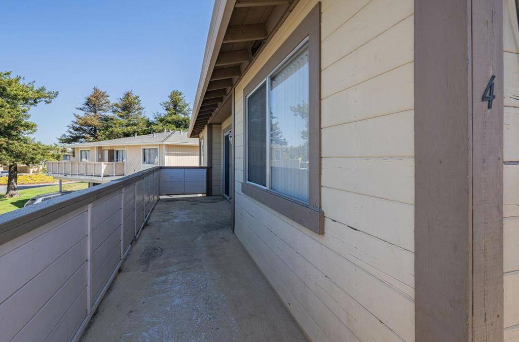 Salinas, CA 93906,1893 Cherokee DR #4