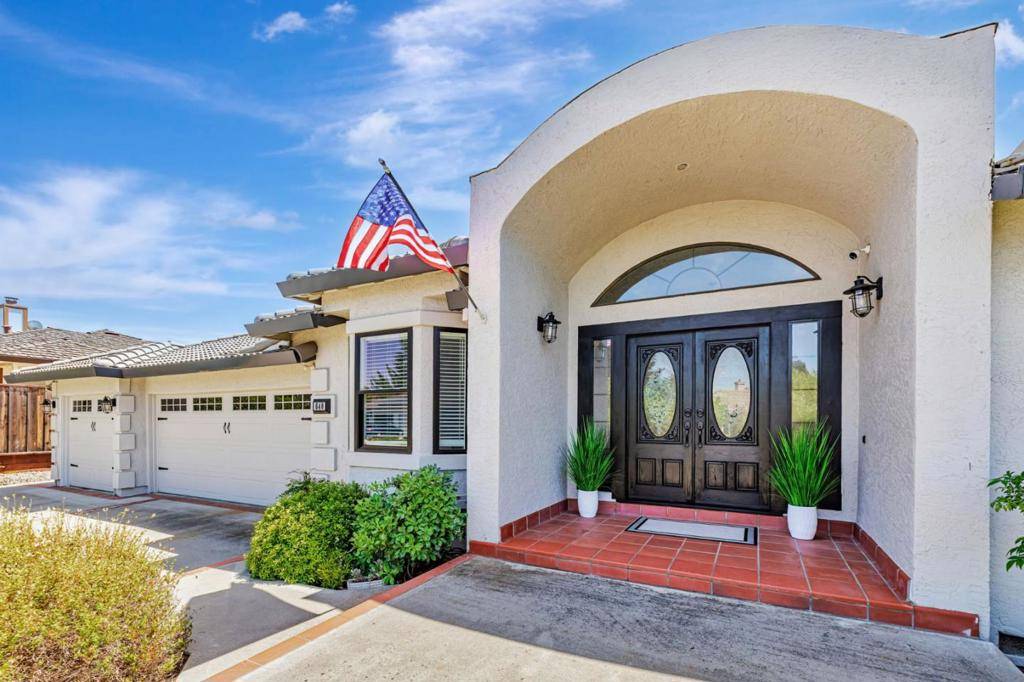 Hollister, CA 95023,640 S Ridgemark DR
