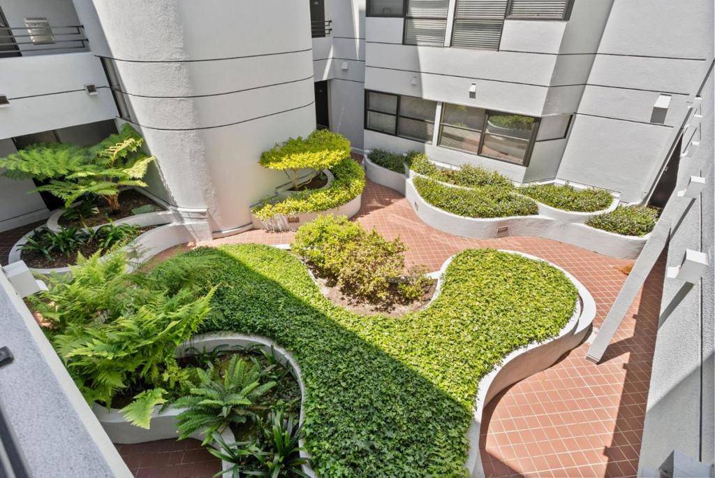 San Francisco, CA 94109,1425 Vallejo ST #102