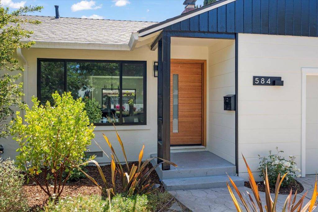 Sunnyvale, CA 94085,584 Gresham AVE