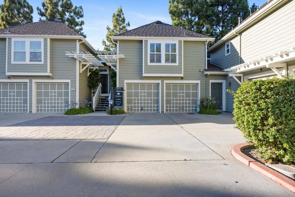 Foster City, CA 94404,1086 Tiller LN