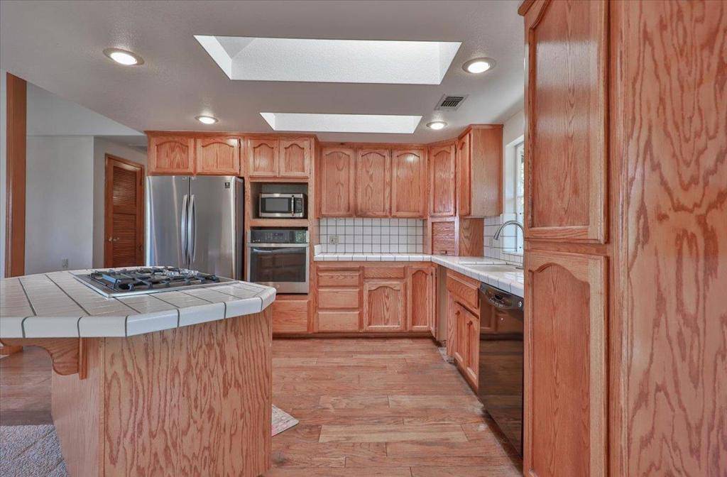 Cool, CA 95614,1416 Blue Tent CT