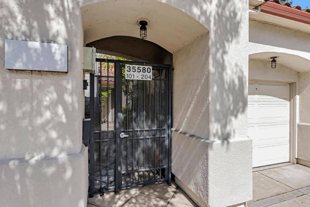 Union City, CA 94587,35580 Monterra TER #102