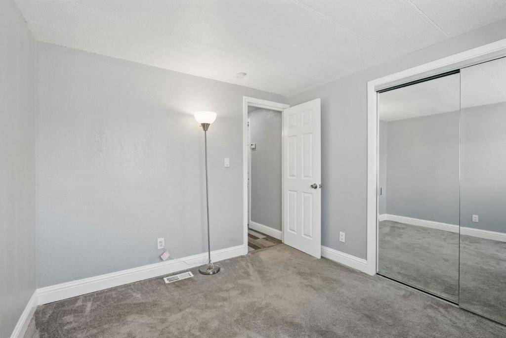 Redwood City, CA 94063,3015 E BAYSHORE RD