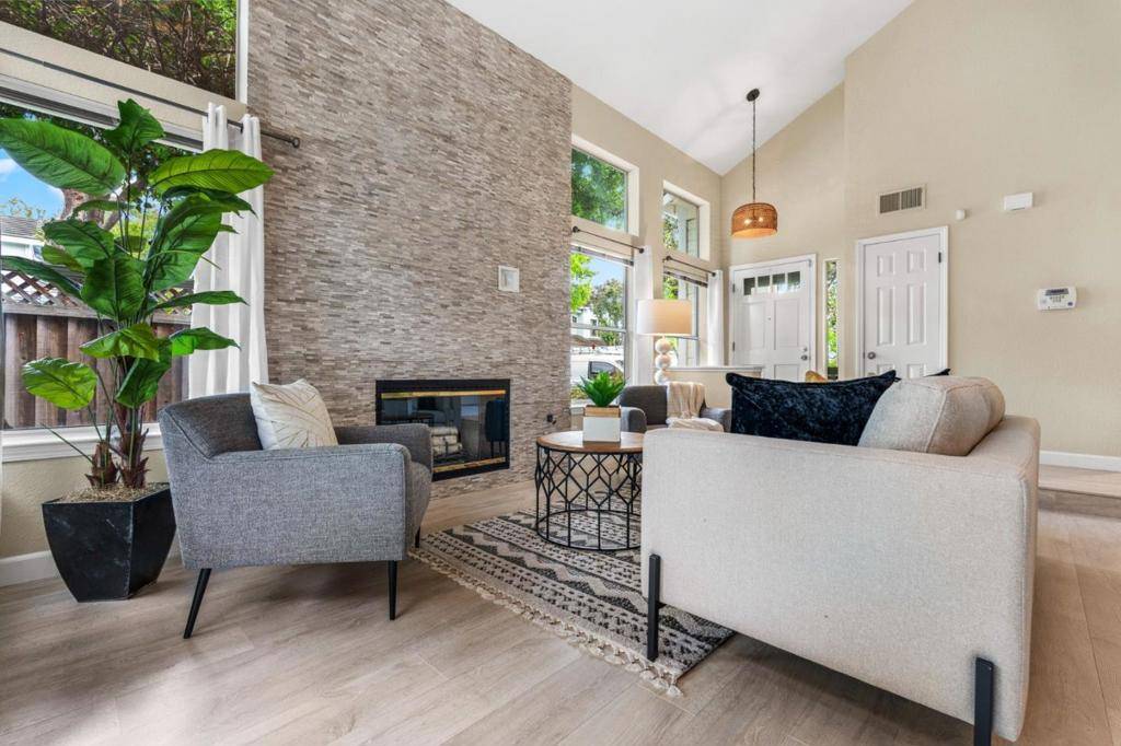 Fremont, CA 94555,34458 Calgary TER