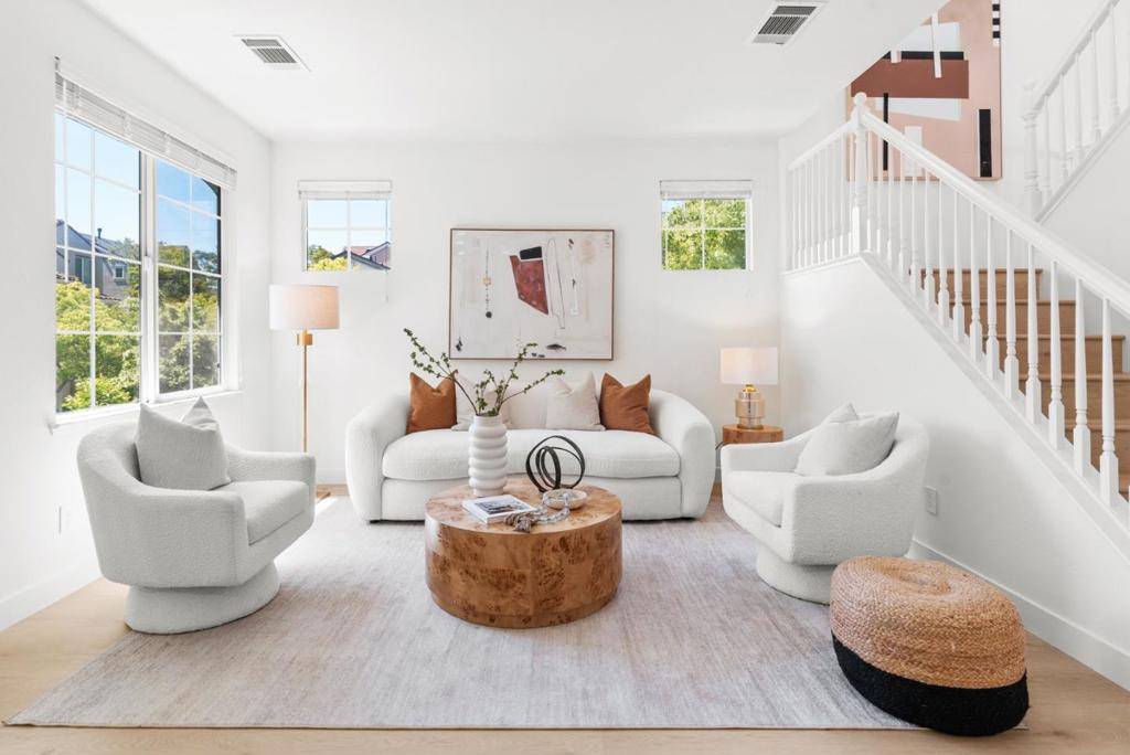 Santa Clara, CA 95054,4337 Watson CIR