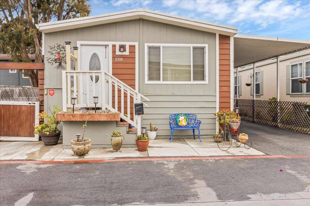 Salinas, CA 93906,20 Russell Rd ST