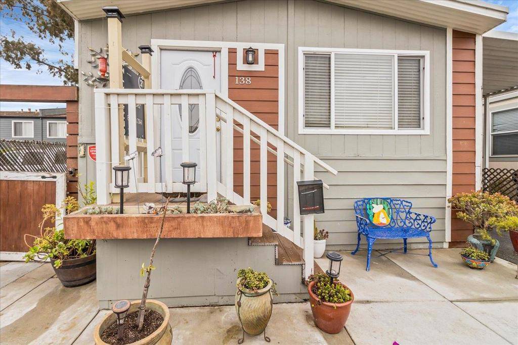 Salinas, CA 93906,20 Russell Rd ST