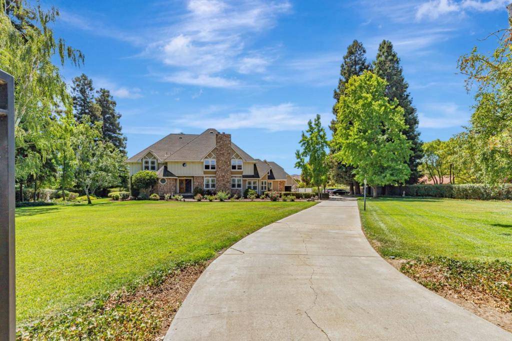 Morgan Hill, CA 95037,9885 Lantz DR